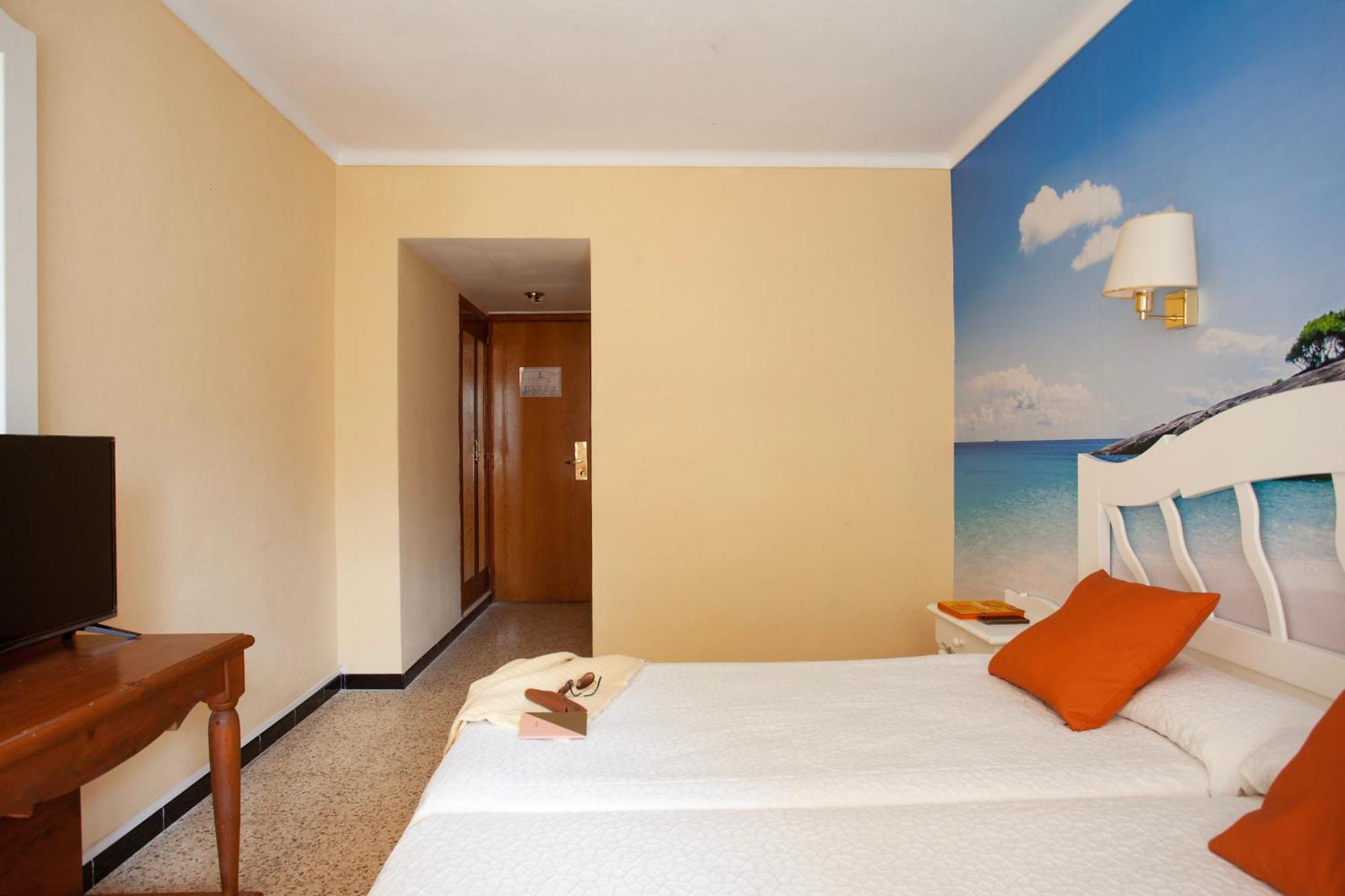 Bj Hostal Bona Vista С'Іллот Екстер'єр фото
